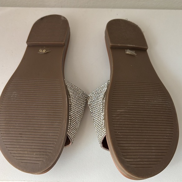 Steve Madden Silver Rhinestone Flat Sandals 8/8.5 - Picture 5 of 11